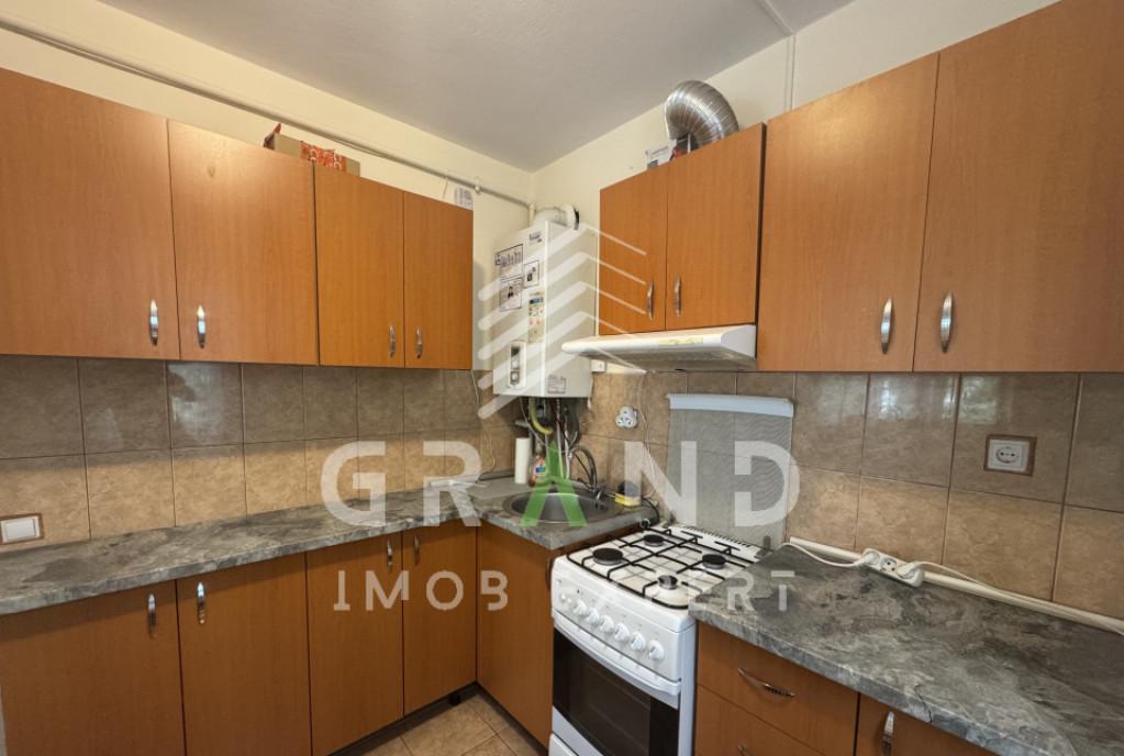 Ap 1 camera balcon Grigorescu/Alexandru Vlahuta