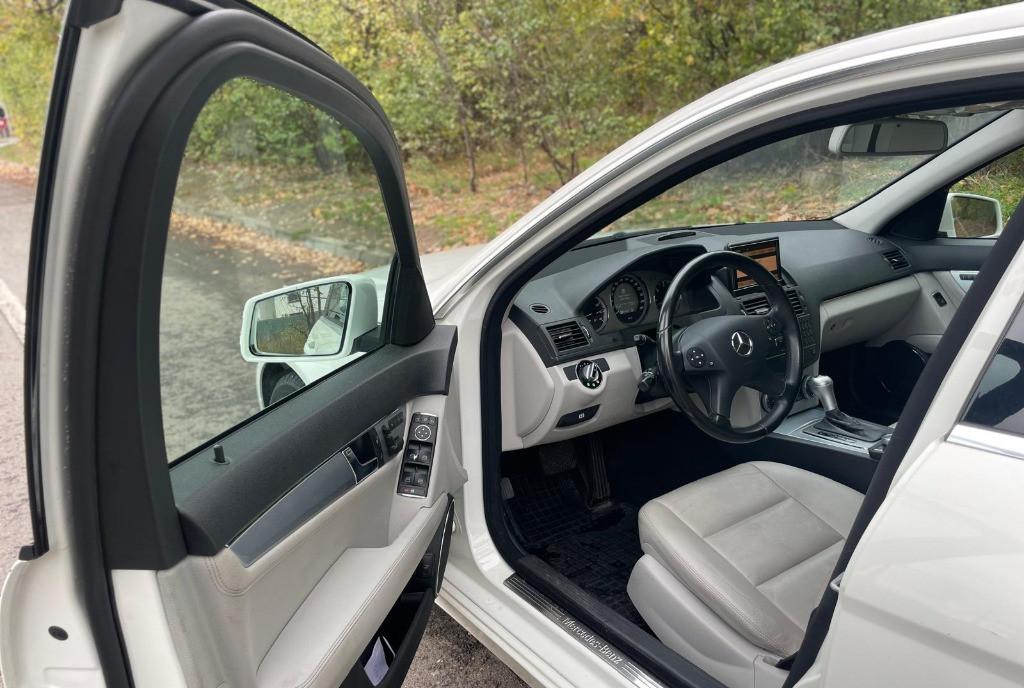 Mercedes-Benz C320 Avantgarde 3 0 CDI 4Matic ndash An 2009 ndash Stare excelen 9 300 eur