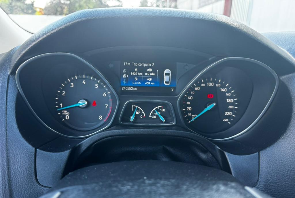 Ford focus 2013 ecoboost 5 500 eur