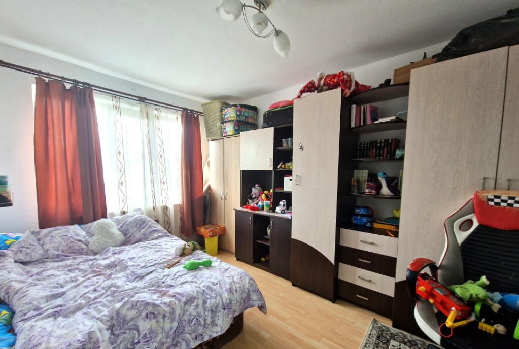Apartament 2 camere 48 mp zona Albina