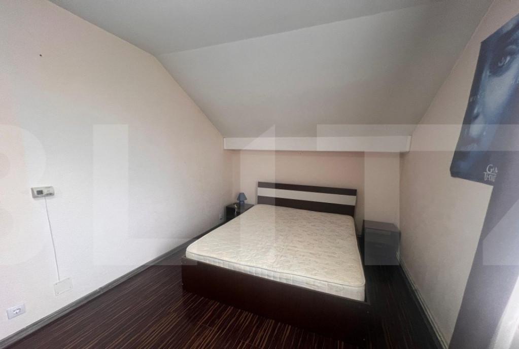 Apartament cu 2 camere la mansarda 43 mp zona Complex