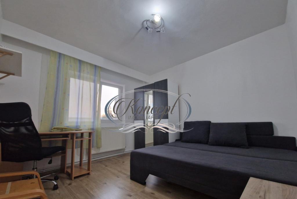 Locatie luminoasa cu balcon generos in Zorilor langa Golden