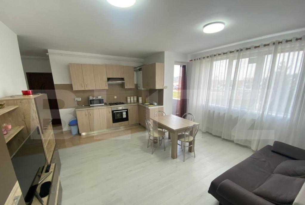 Apartament 3 camere 63 mp zona Vivo