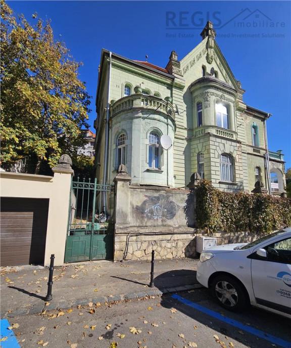 Ultracentral cu parcare beci si anexa