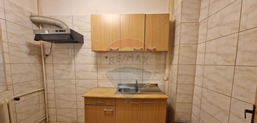 Apartament decomandat spatios si luminos 3 camere 67