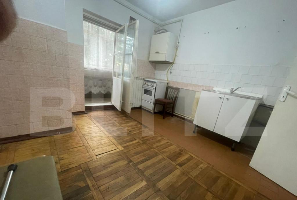 Apartament de 3 camere 69 mp Zona Centrala