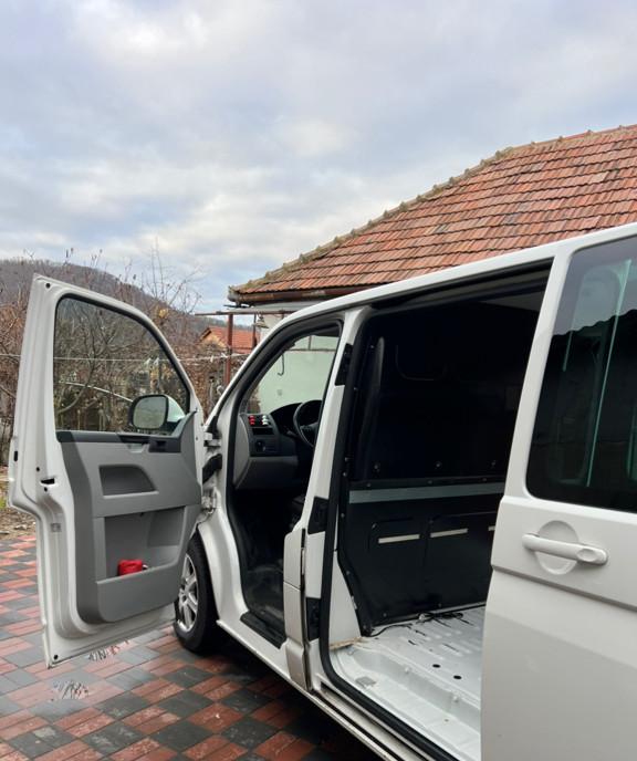 Vw Transporter T5 2 0 Tdi Automat 2012 11 50 eur
