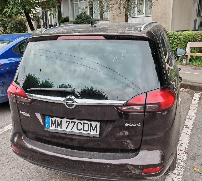 Opel Zafira Tourer 4 100 eur