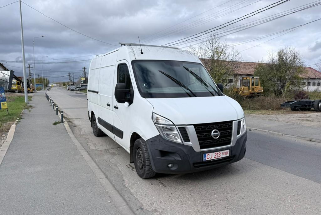 Nissan NV 400 carte setvice 5 700 eur