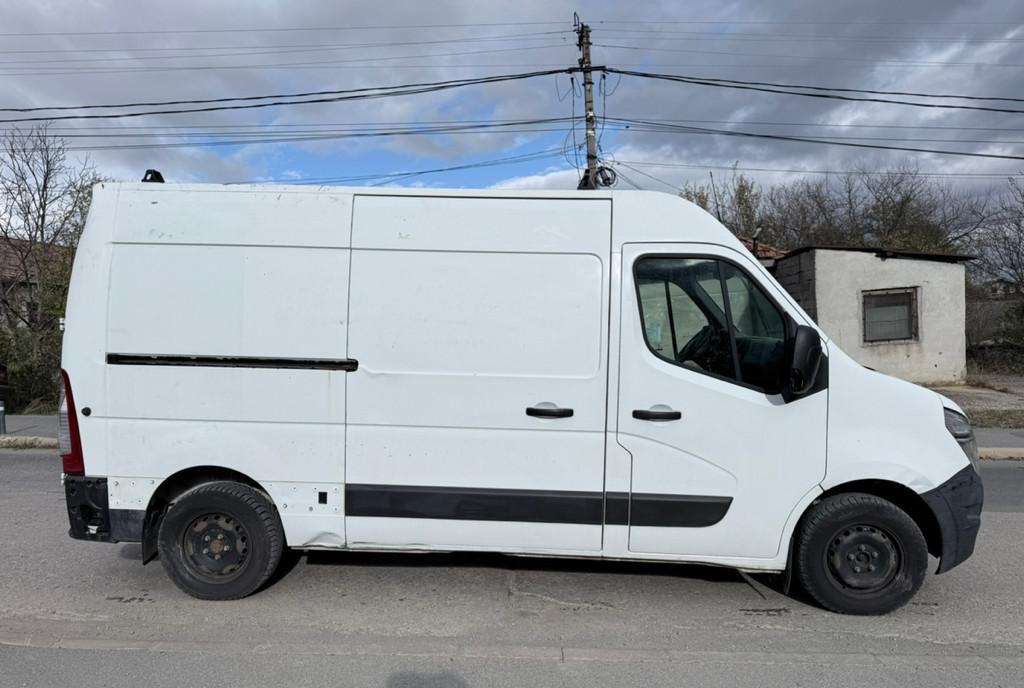 Nissan NV 400 carte setvice 5 700 eur