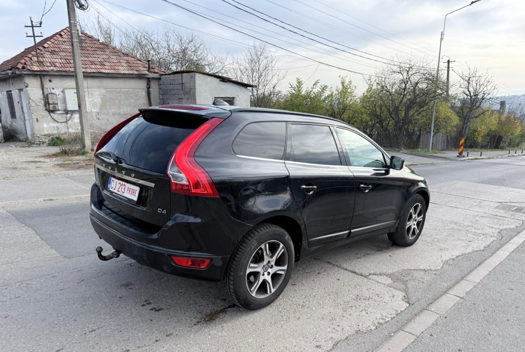 Volvo XC 60 automat 8 800 eur
