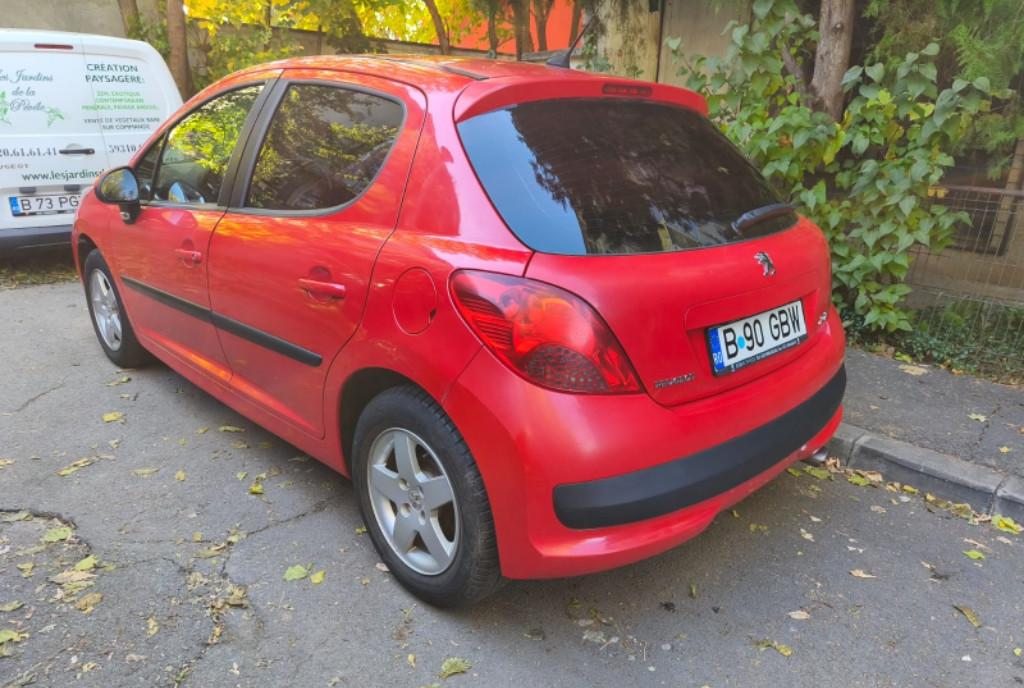 Peugeot 207 ndash micuta mea rosie cauta o noua familie 2 500 lei