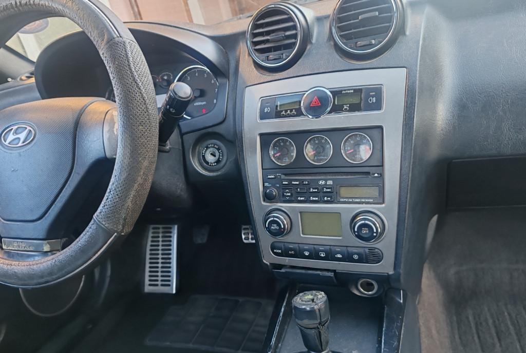 Hyundai coupe 2008 3 000 eur