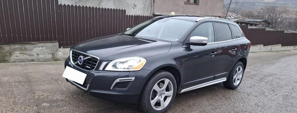 Volvo XC60 2013 R design 12 450 eur