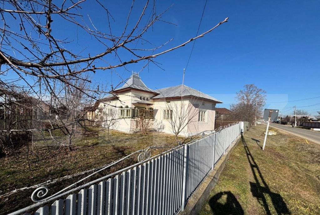 Casa Gaesti cu teren de 5000mp