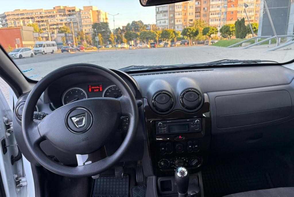 Dacia duster 4 450 eur