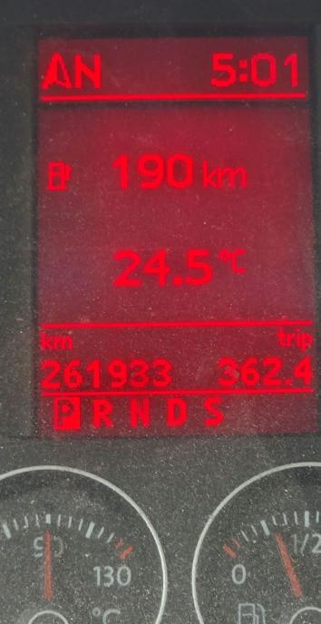 VW Touran 2 0 automata 2006 in stare buna 2 000 eur