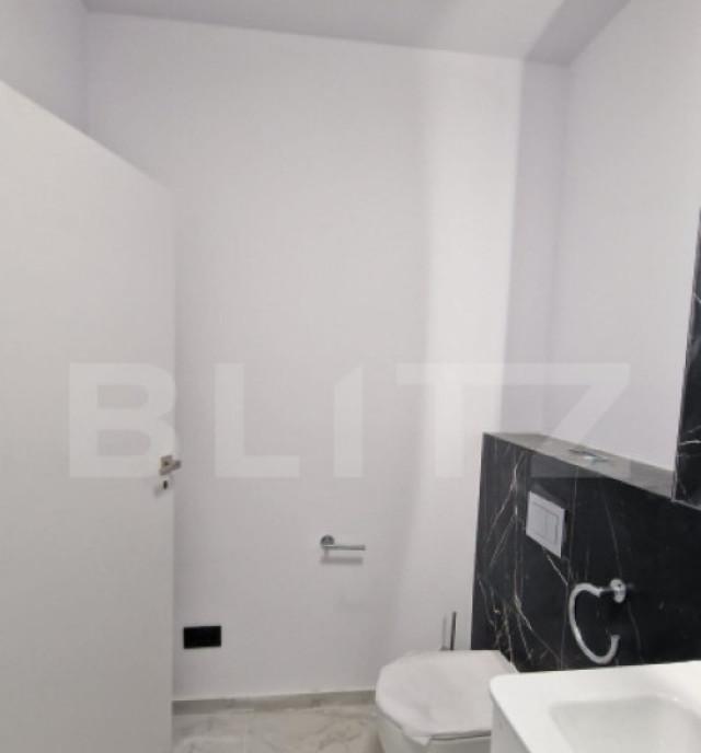 Apartament de vanzare cu 3 camere 72 mp zona Calea Toront