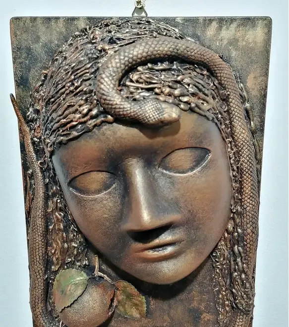 Eva pacatul originar mar sarpe