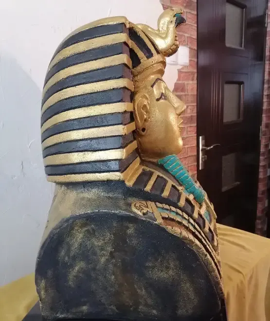 sculptura bust Tutankamon obiect decorativ