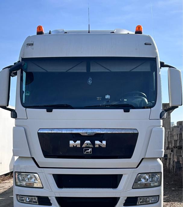 CAP TRACTOR MAN TGA 440 9 900 eur