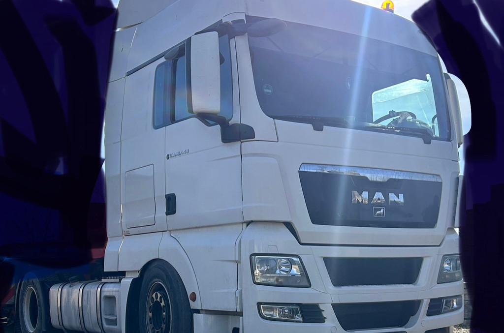 CAP TRACTOR MAN TGA 440 9 900 eur