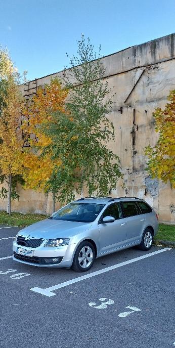 Skoda Octavia 1 6 TDI 110 cp Automata 34 000 lei