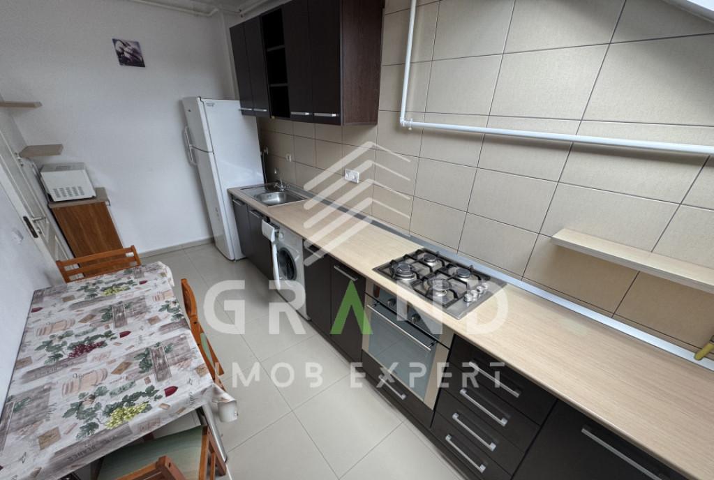 Ap 2 camere ac balcon parcare floresti/sesul de sus