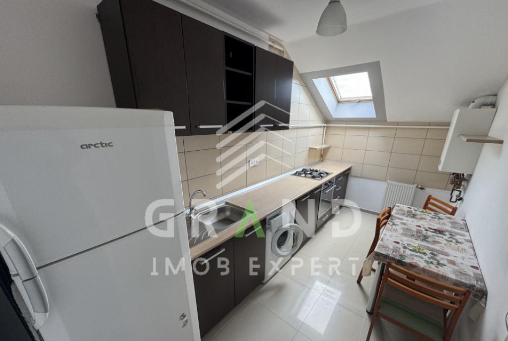 Ap 2 camere ac balcon parcare floresti/sesul de sus