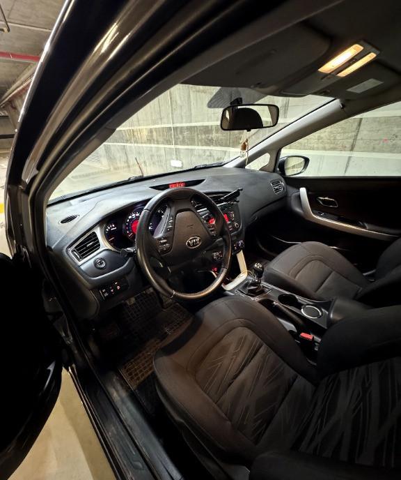 Kia Ceed 1 4 GSL Best ndash 78 000 km unic proprietar stare excelenta 11 000 eur
