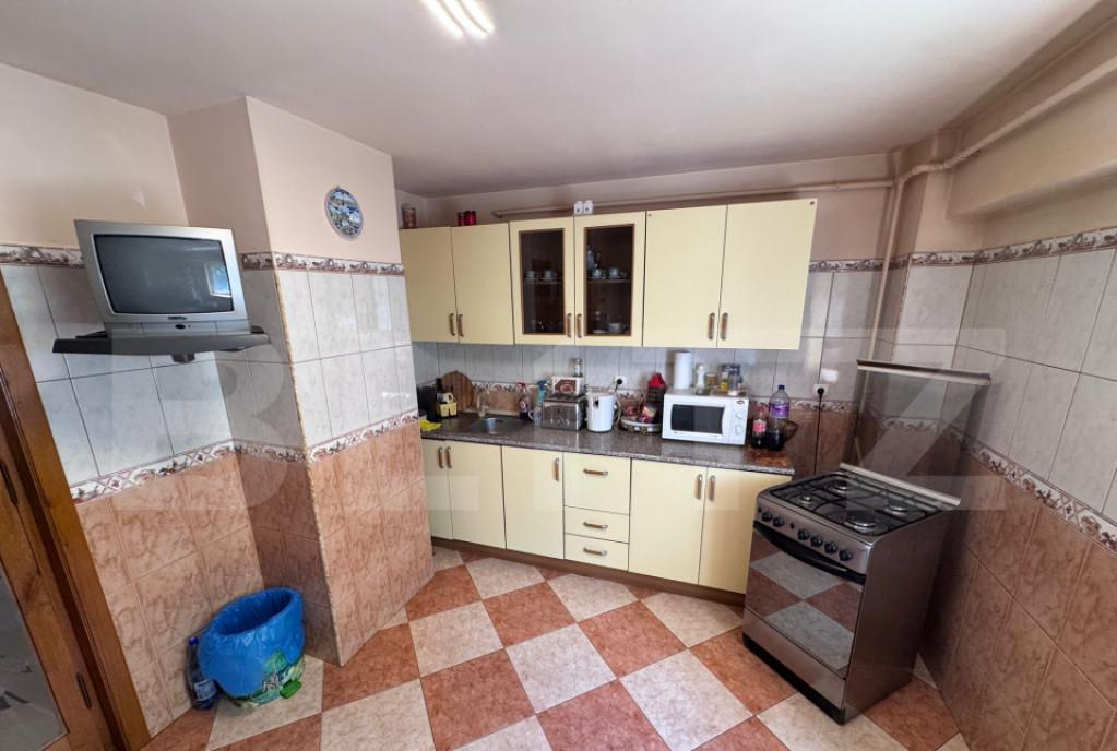 Apartament de vanzare cu 3 camere 73 mp zona Calea Bucure