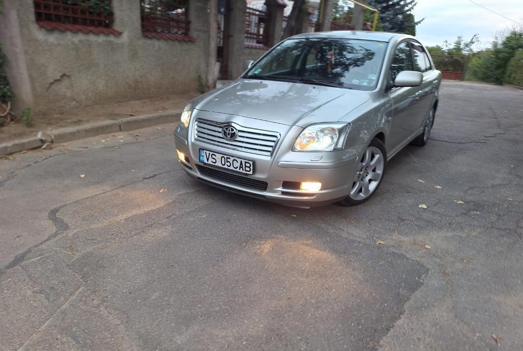 Toyota avensis T25 2 0 2 900 eur
