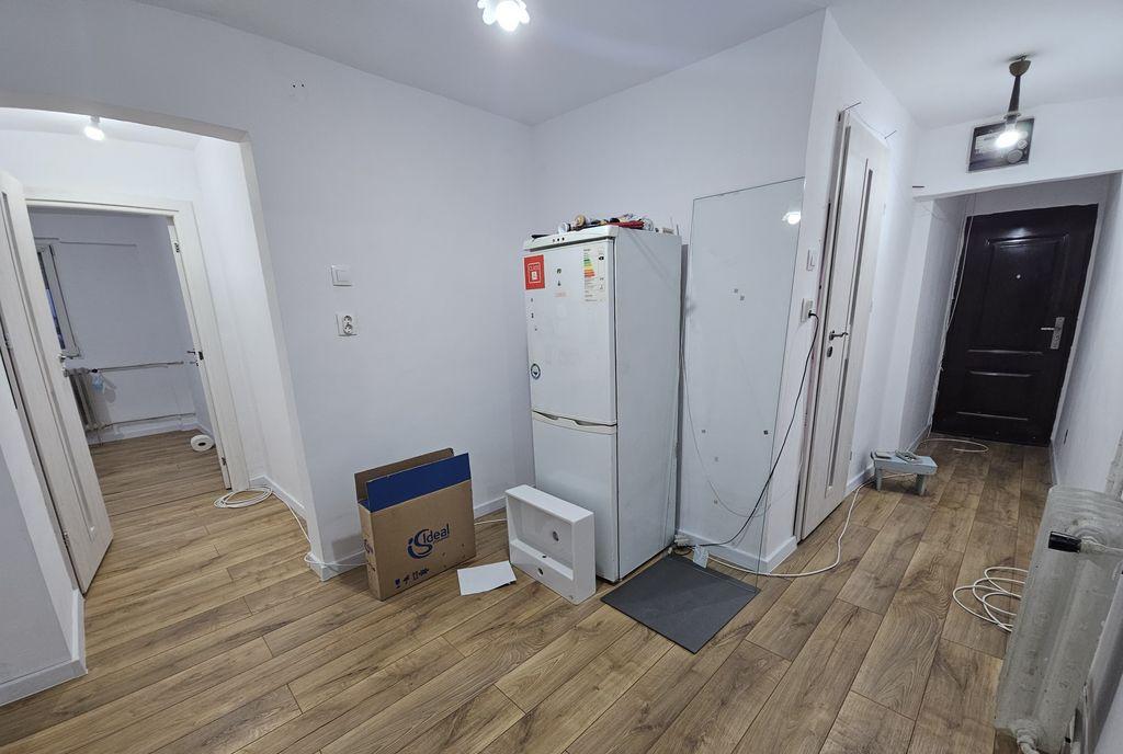 Apartament 2 camere decomandat Bd 1 Decembrie 1918