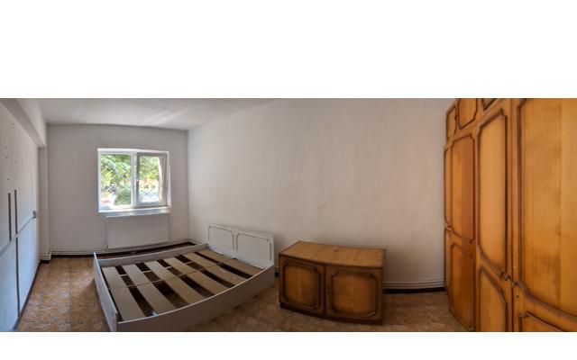 Apartment 2 camere decomandat parter zona centrala Zimnicea