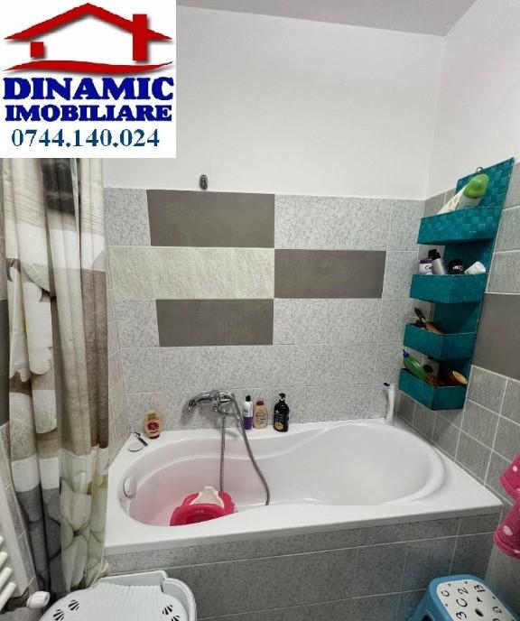 Ap 1 cam et 1 str Mihai Stamatin Pret 250 eur/ luna