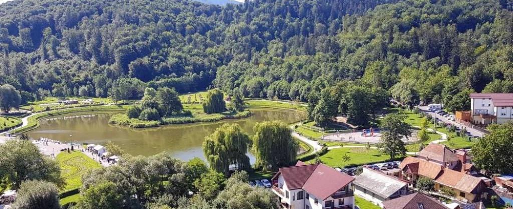 Garsoniera spatioasa in bloc nou cu priveliste superba spr