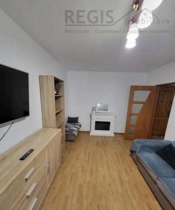 Garsoniera spatioasa in bloc nou cu priveliste superba spr