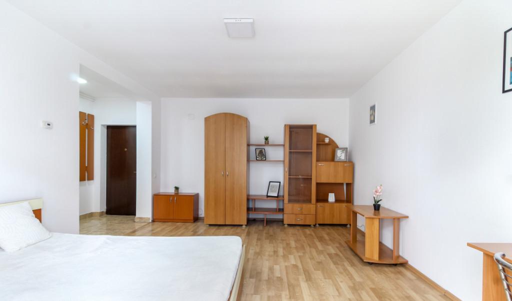 Apartament Zorilor umf cu o camera bloc 2006 e