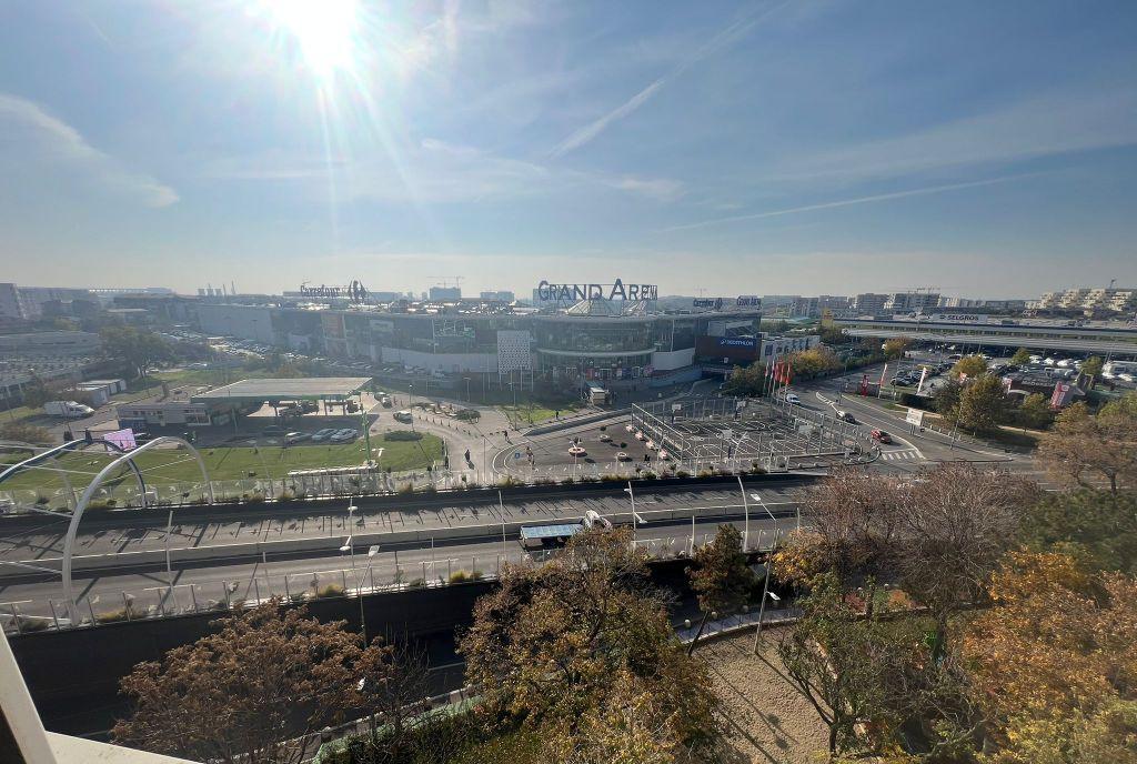 2 camere renovat anvelopat Sector 4 Obregia Grand Arena M