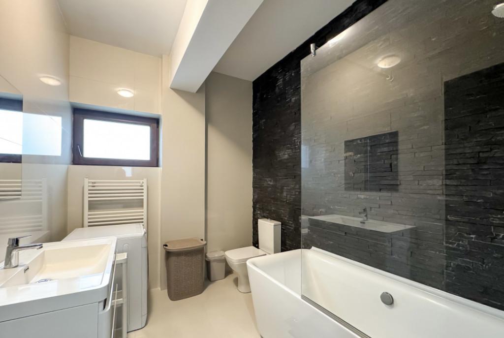 Titan Splaiul Unirii Studio echipat cu loc de parcare