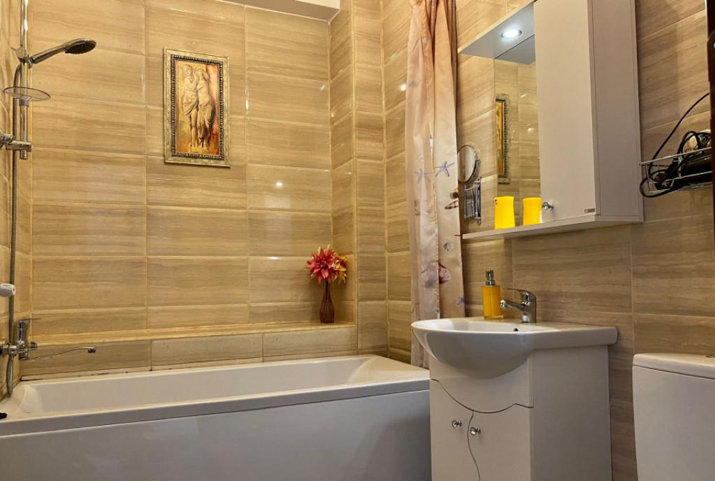 Apartament 3 camere zona Mamaia Nord