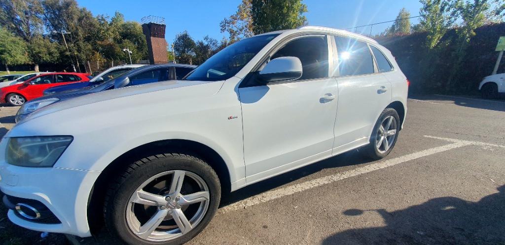 Audi Q5 2 0 TDI impecabil 9 000 eur