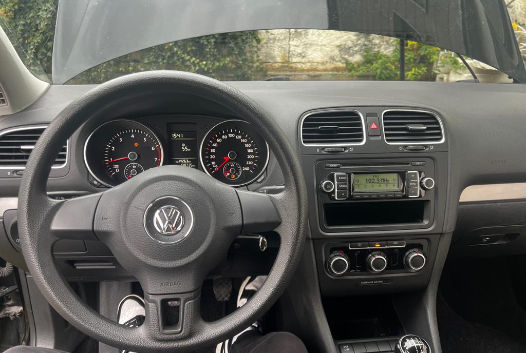 Golf 6 1 4 benzina 2010 138 000 km 4 200 eur