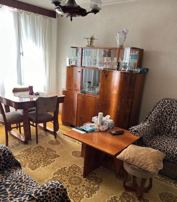 Apartament de 4 camere decomandat boxa centrala Craiter