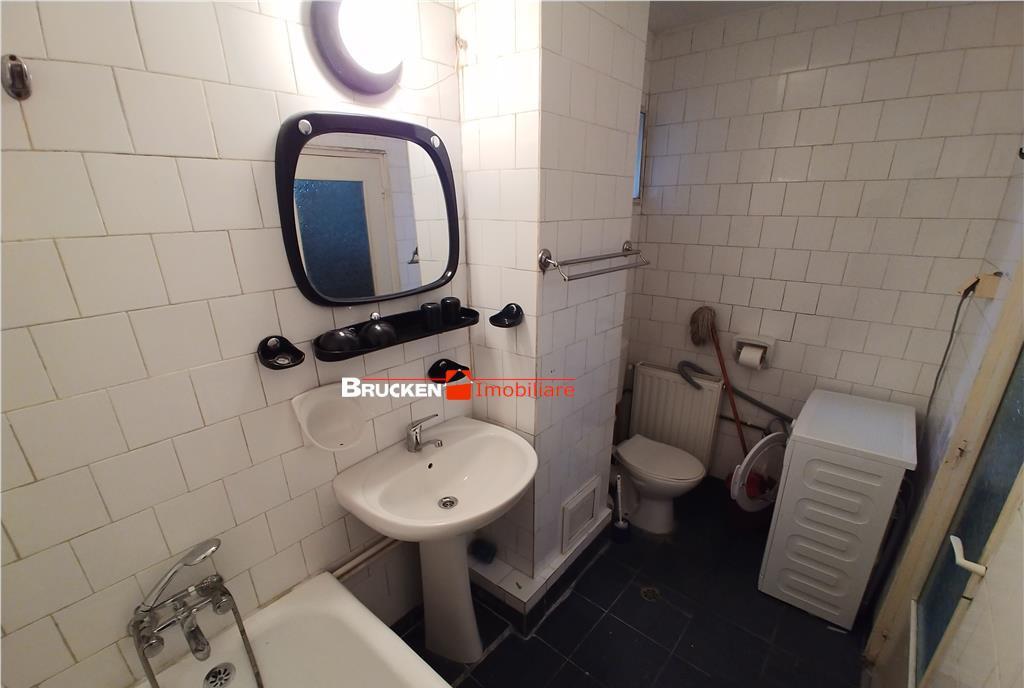 De inchiriat apartament cu o camera