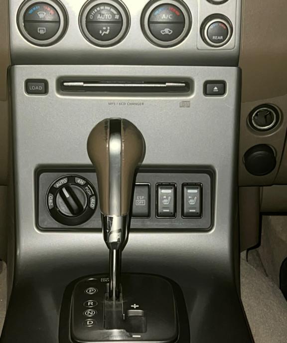 Nissan Pathfinder 2 5 dCi ndash Full Dotari bull 7 Locuri bull 4x4 10 990 eur