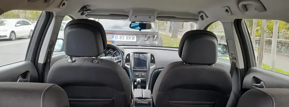 Vand opel Astra j An 2011