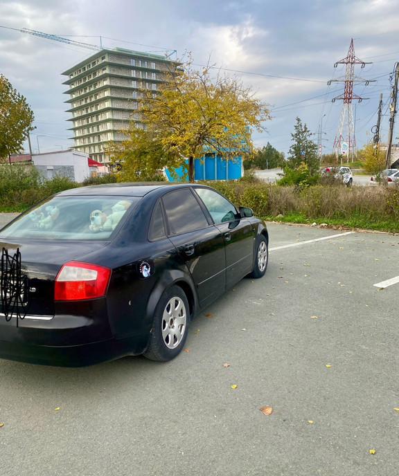 Audi A4 1 9 tdi 2002/ Renault megane 2 cabrio 2004 1 eur