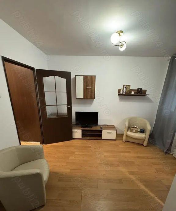 Garsoniera 30 mp Mega Mall bloc mixt an 1986