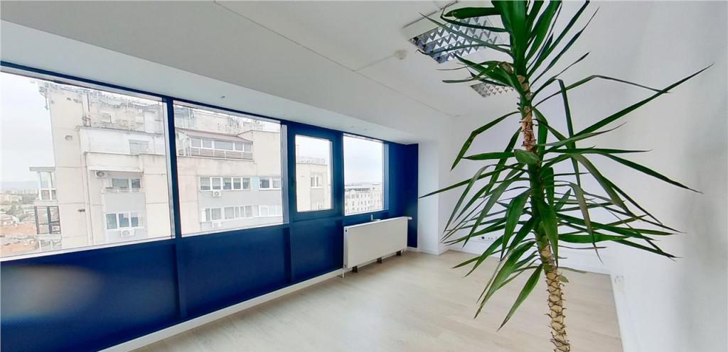 Tur live Spatiu birouri renovat Centrul Civic Brasov